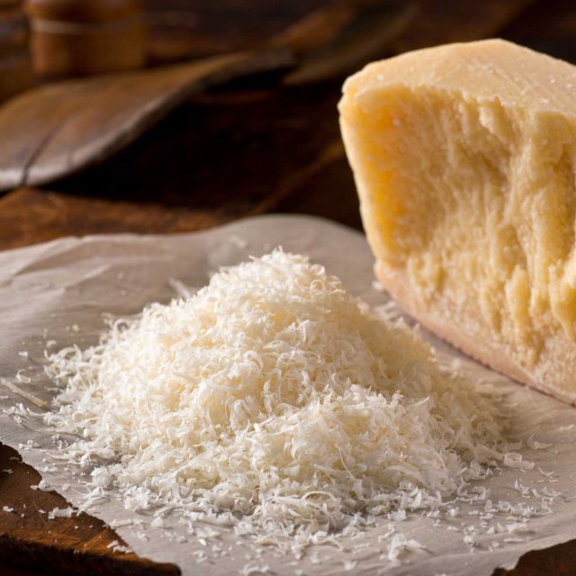 Semi-hard cheese "Gauda", grated, 2,5kg