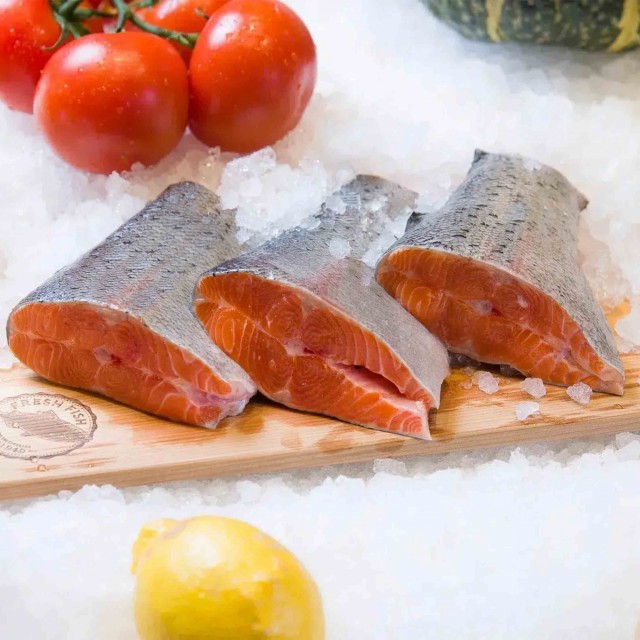 Лососевые хвосты, Латвия